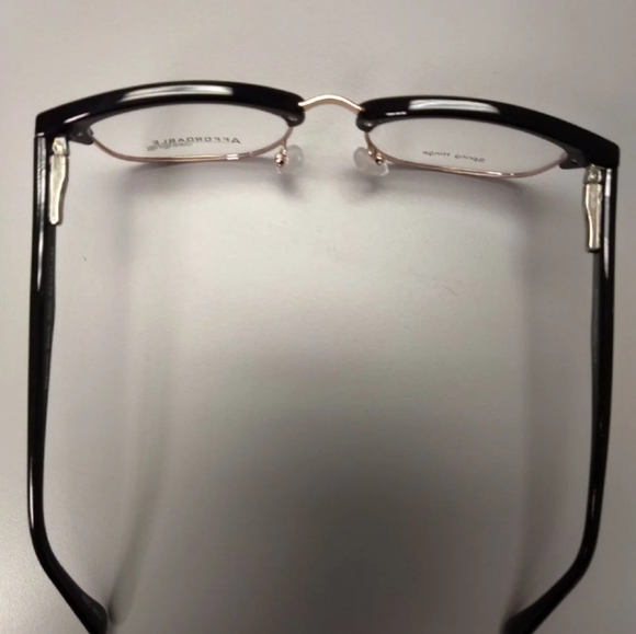 Eyeglasses - Picture 3 of 6